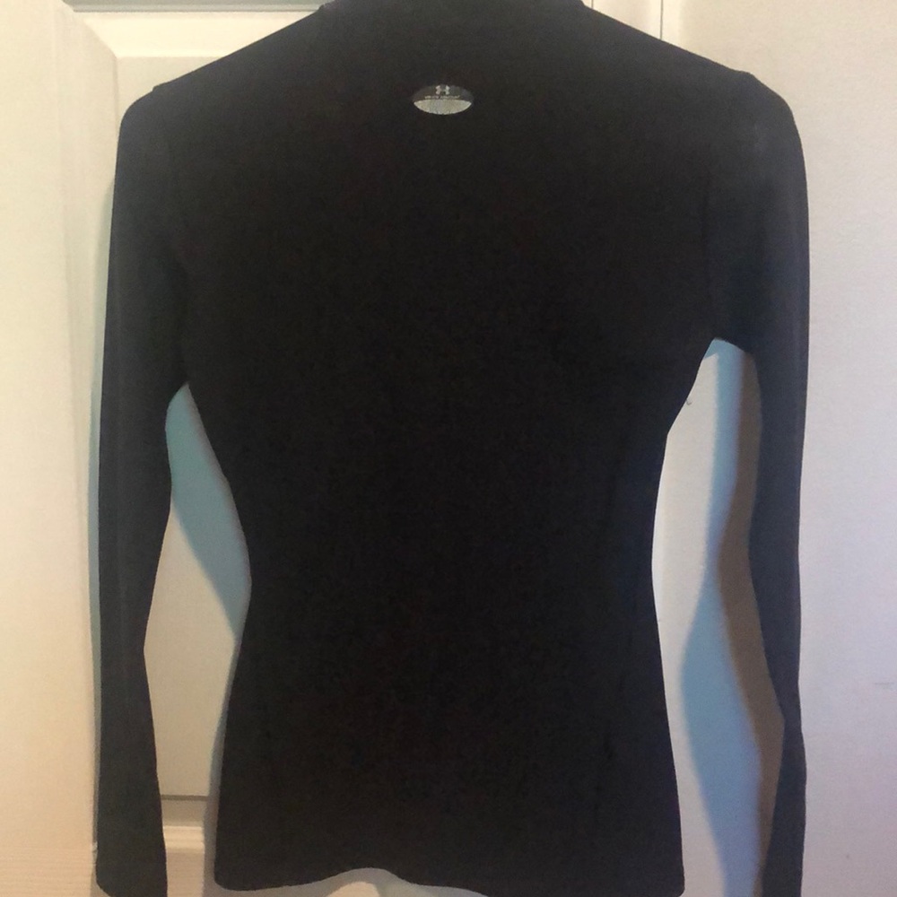 Top - Picture 2 of 2